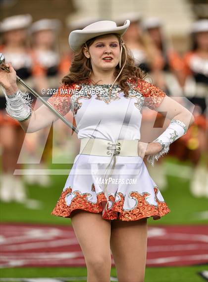 Thumbnail 1 in Van vs. Gilmer (UIL 4A Region Semifinal Playoff) photogallery.