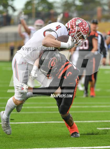 Thumbnail 3 in Van vs. Gilmer (UIL 4A Region Semifinal Playoff) photogallery.