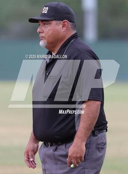 Thumbnail 3 in Pioneer vs. Harlingen South (UIL Baseball Bi-District 5A D2) photogallery.