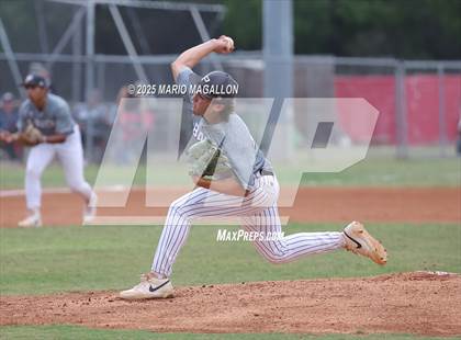 Thumbnail 2 in Pioneer vs. Harlingen South (UIL Baseball Bi-District 5A D2) photogallery.