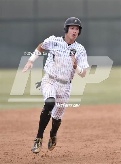 Thumbnail 1 in Mater Dei @ Servite photogallery.