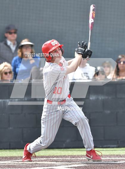 Thumbnail 2 in Mater Dei @ Servite photogallery.