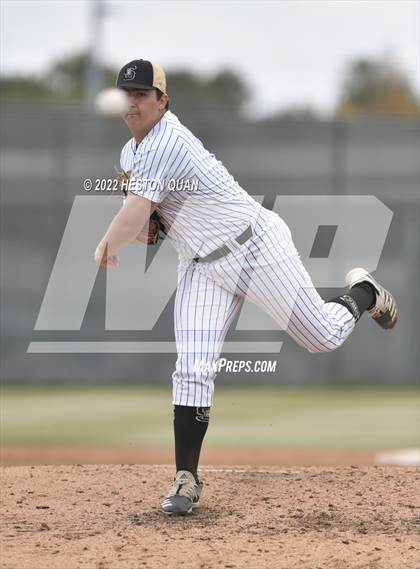 Thumbnail 2 in Mater Dei @ Servite photogallery.