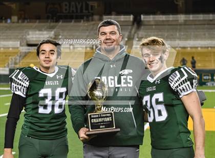 Thumbnail 3 in Prosper vs. The Woodlands (UIL 6A Regional Semifinal) photogallery.