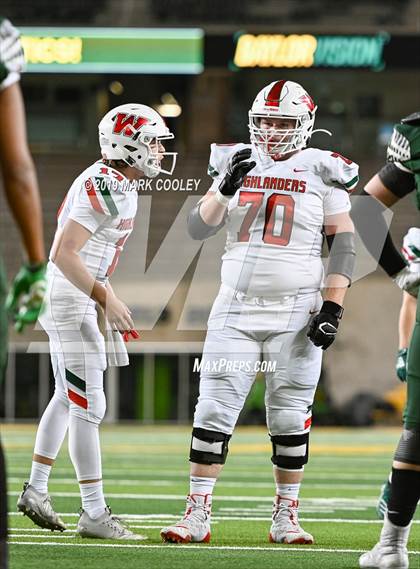 Thumbnail 3 in Prosper vs. The Woodlands (UIL 6A Regional Semifinal) photogallery.