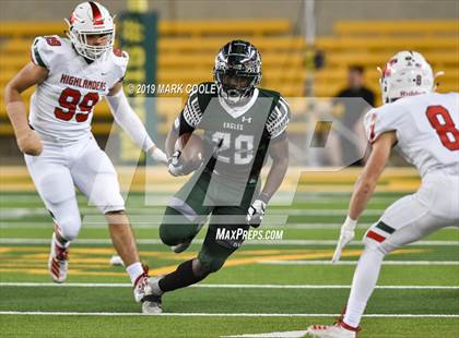 Thumbnail 3 in Prosper vs. The Woodlands (UIL 6A Regional Semifinal) photogallery.