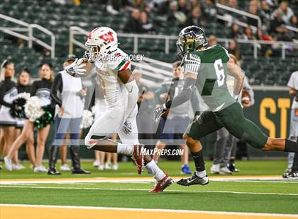 Thumbnail 2 in Prosper vs. The Woodlands (UIL 6A Regional Semifinal) photogallery.