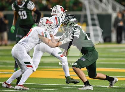 Thumbnail 3 in Prosper vs. The Woodlands (UIL 6A Regional Semifinal) photogallery.