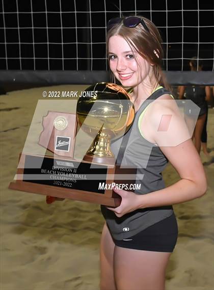 Thumbnail 3 in Salpointe Catholic vs. Flagstaff  (Division II Final - Awards) photogallery.