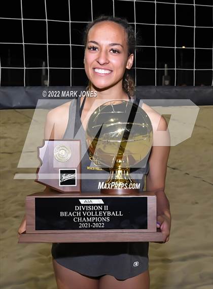 Thumbnail 3 in Salpointe Catholic vs. Flagstaff  (Division II Final - Awards) photogallery.