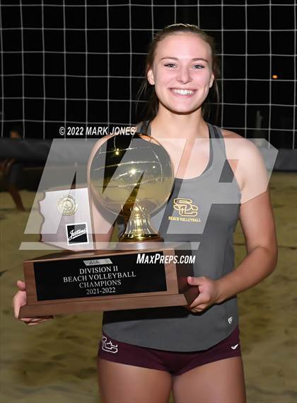 Thumbnail 3 in Salpointe Catholic vs. Flagstaff  (Division II Final - Awards) photogallery.