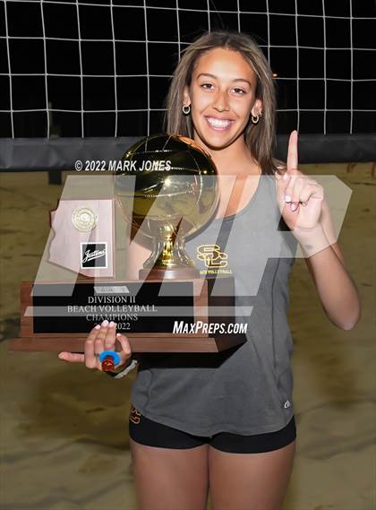 Thumbnail 2 in Salpointe Catholic vs. Flagstaff  (Division II Final - Awards) photogallery.