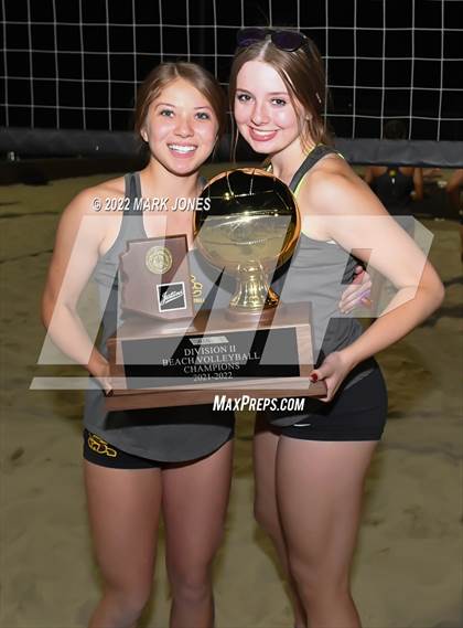 Thumbnail 2 in Salpointe Catholic vs. Flagstaff  (Division II Final - Awards) photogallery.