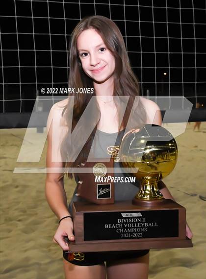 Thumbnail 2 in Salpointe Catholic vs. Flagstaff  (Division II Final - Awards) photogallery.