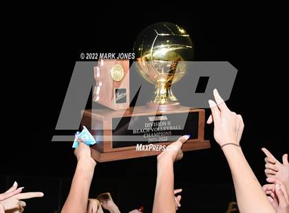 Thumbnail 3 in Salpointe Catholic vs. Flagstaff  (Division II Final - Awards) photogallery.