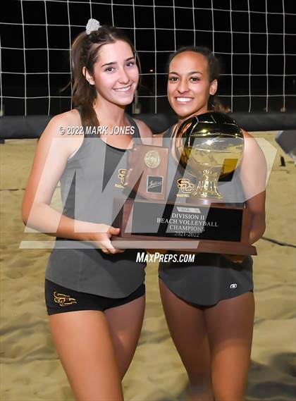 Thumbnail 1 in Salpointe Catholic vs. Flagstaff  (Division II Final - Awards) photogallery.