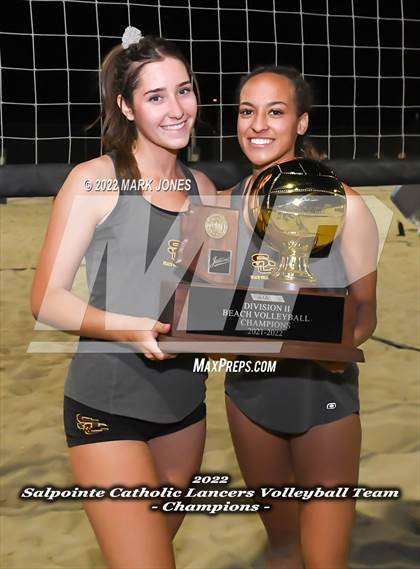 Thumbnail 2 in Salpointe Catholic vs. Flagstaff  (Division II Final - Awards) photogallery.