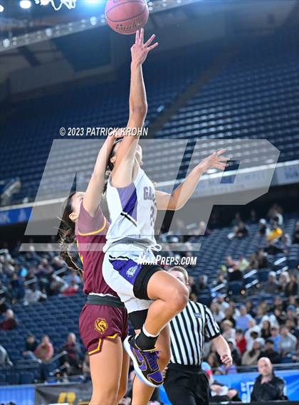 Thumbnail 1 in Garfield vs. Lakeside (WIAA Quarter Final) photogallery.