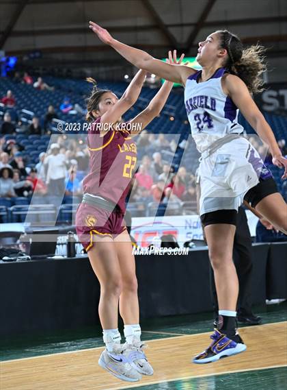 Thumbnail 3 in Garfield vs. Lakeside (WIAA Quarter Final) photogallery.