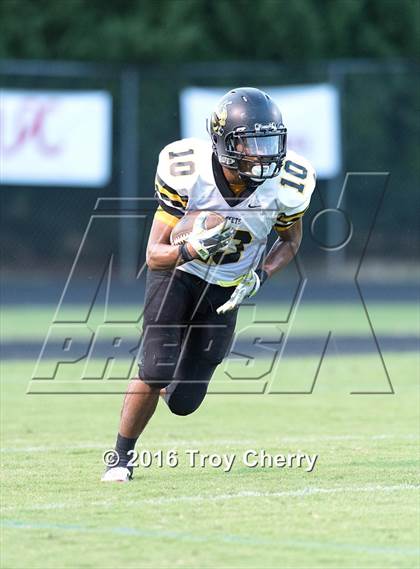Thumbnail 1 in Forest Hills @ Weddington photogallery.