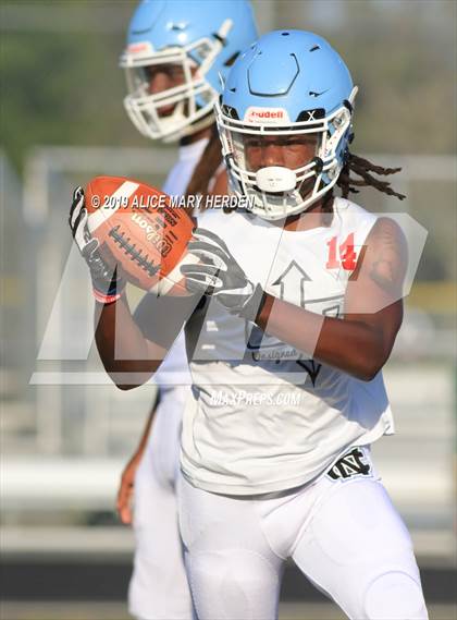 Thumbnail 3 in George Jenkins vs Nature Coast Tech (Spring Scrimmage)  photogallery.