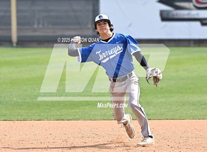 Thumbnail 2 in Coronado vs. La Jolla Country Day (National Classic) photogallery.