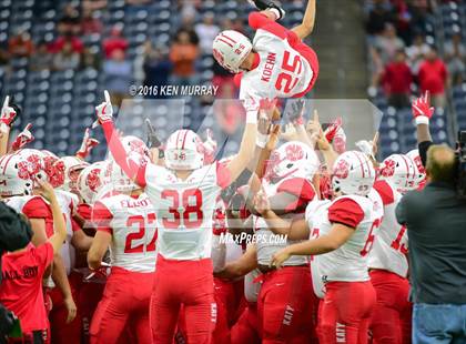 Thumbnail 2 in Katy vs North Shore (UIL 6A DI Regional Quarterfinal) photogallery.