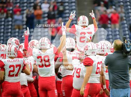 Thumbnail 2 in Katy vs North Shore (UIL 6A DI Regional Quarterfinal) photogallery.