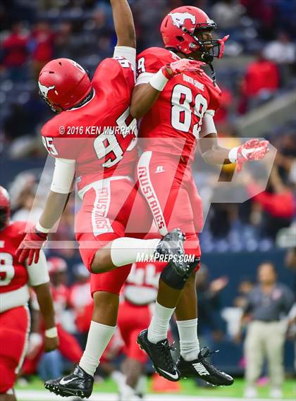 Thumbnail 2 in Katy vs North Shore (UIL 6A DI Regional Quarterfinal) photogallery.
