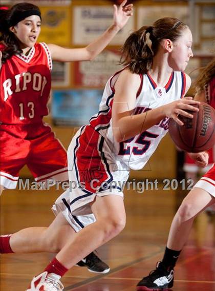 Thumbnail 1 in Ripon @ Modesto Christian photogallery.