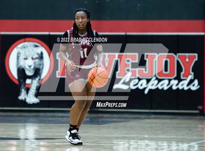 Thumbnail 1 in Sherman vs Lovejoy photogallery.