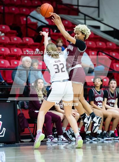 Thumbnail 2 in Sherman vs Lovejoy photogallery.