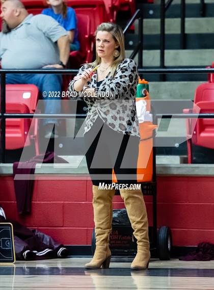 Thumbnail 3 in Sherman vs Lovejoy photogallery.