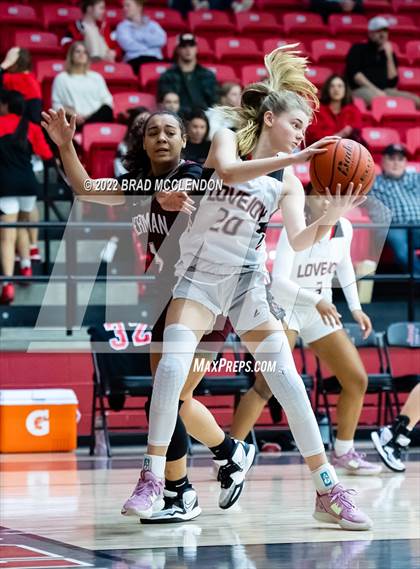 Thumbnail 1 in Sherman vs Lovejoy photogallery.