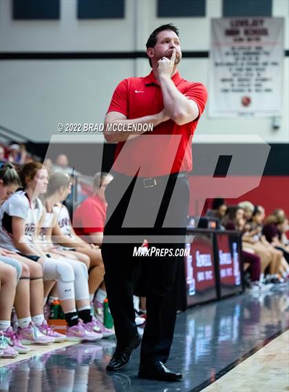 Thumbnail 3 in Sherman vs Lovejoy photogallery.