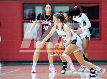 Thumbnail 1 in Sherman vs Lovejoy photogallery.