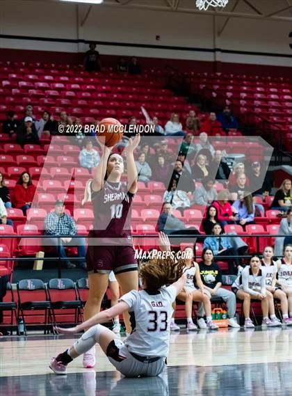 Thumbnail 3 in Sherman vs Lovejoy photogallery.