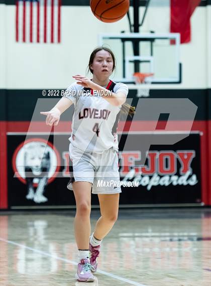 Thumbnail 1 in Sherman vs Lovejoy photogallery.