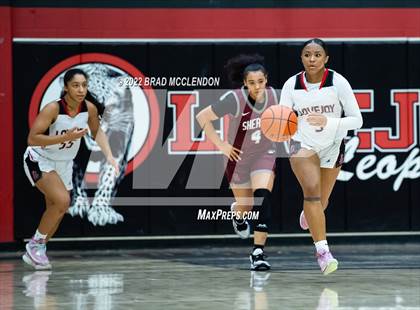 Thumbnail 2 in Sherman vs Lovejoy photogallery.