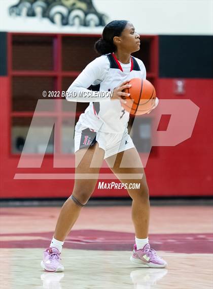 Thumbnail 3 in Sherman vs Lovejoy photogallery.
