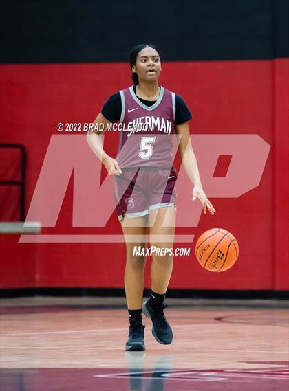 Thumbnail 3 in Sherman vs Lovejoy photogallery.