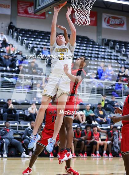 Thumbnail 2 in Forney vs Waco (Forney ISD Winter Classic) photogallery.