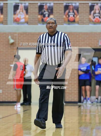 Thumbnail 2 in Forney vs Waco (Forney ISD Winter Classic) photogallery.