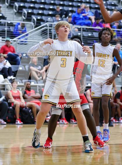 Thumbnail 3 in Forney vs Waco (Forney ISD Winter Classic) photogallery.