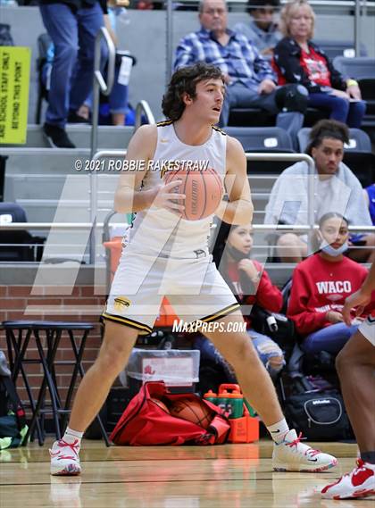 Thumbnail 3 in Forney vs Waco (Forney ISD Winter Classic) photogallery.