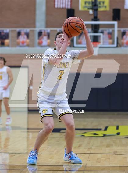 Thumbnail 3 in Forney vs Waco (Forney ISD Winter Classic) photogallery.