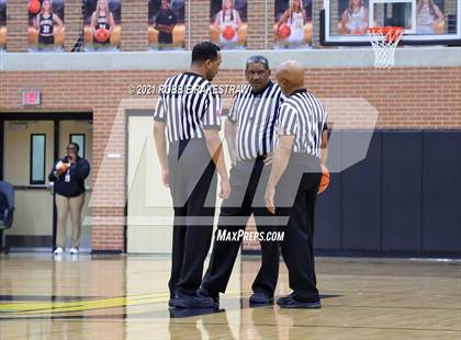 Thumbnail 2 in Forney vs Waco (Forney ISD Winter Classic) photogallery.