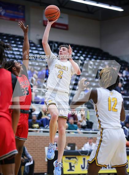 Thumbnail 1 in Forney vs Waco (Forney ISD Winter Classic) photogallery.