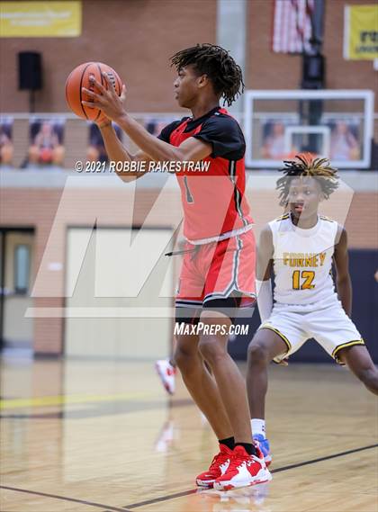 Thumbnail 3 in Forney vs Waco (Forney ISD Winter Classic) photogallery.