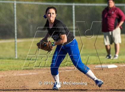 Thumbnail 2 in Hector @ Perryville photogallery.